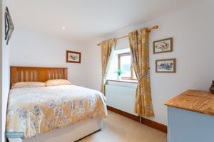 Bedroom- click for photo gallery